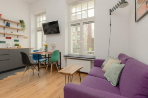 Apartment with Balcony Warsaw's Praga by Noclegi Renters